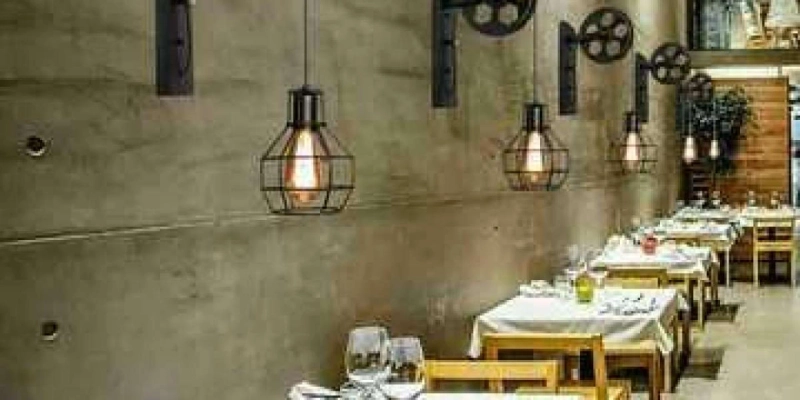 What are some of the advantages of ceramic LED lamp holders over other types of lamp holders?