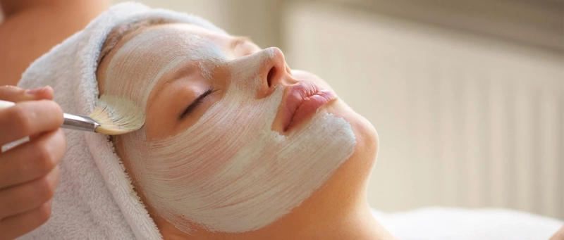 How Deep Cleansing Facial Services Help Prevent Acne and Breakouts?