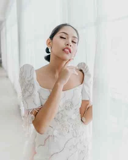 Understanding the Dating Culture of Filipino Women