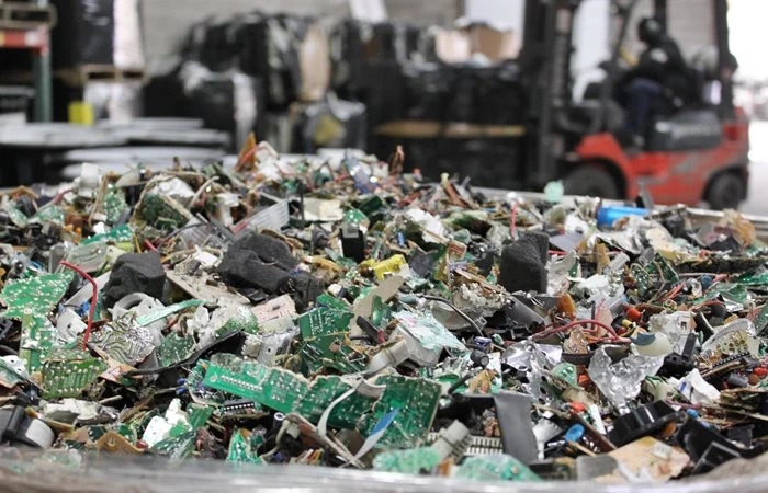 Exploring the Electronic Scrap Recycling Market: Circular Economy Approach