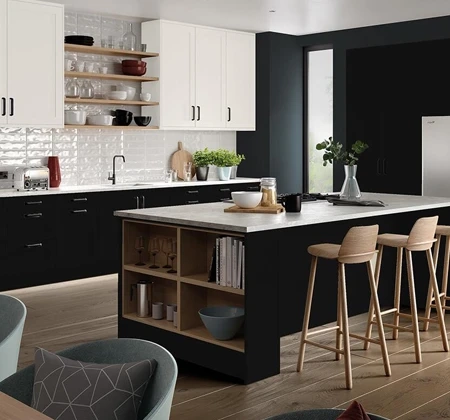 Bold Elegance: Embracing Black Kitchen Cabinets in Modern Design