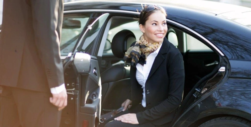 BOOKROAD - Your Ultimate Solution For The Best Chauffeur & Luxury Drive Services