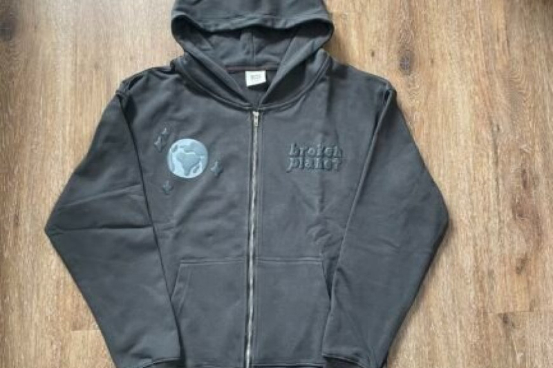 Broken Planet Hoodie: A Fusion of Fashion