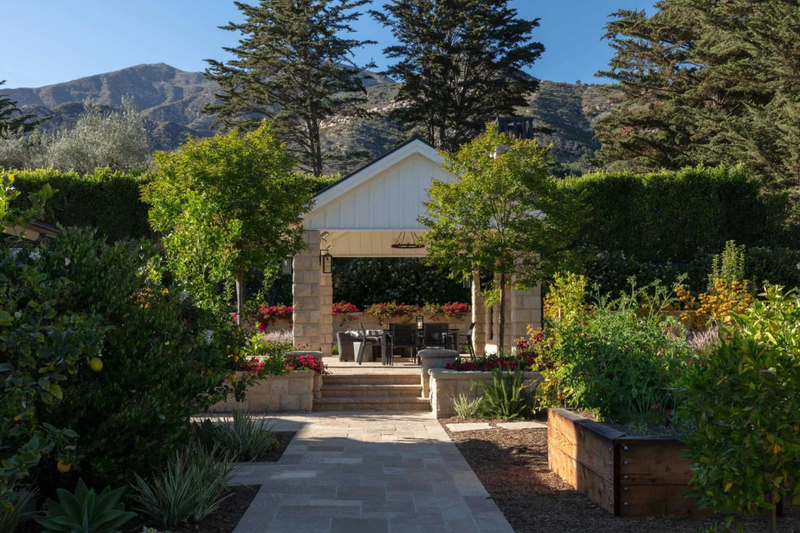 Tactile Architecture: How Interior Architects in Carmel Prioritize Material Storytelling? 