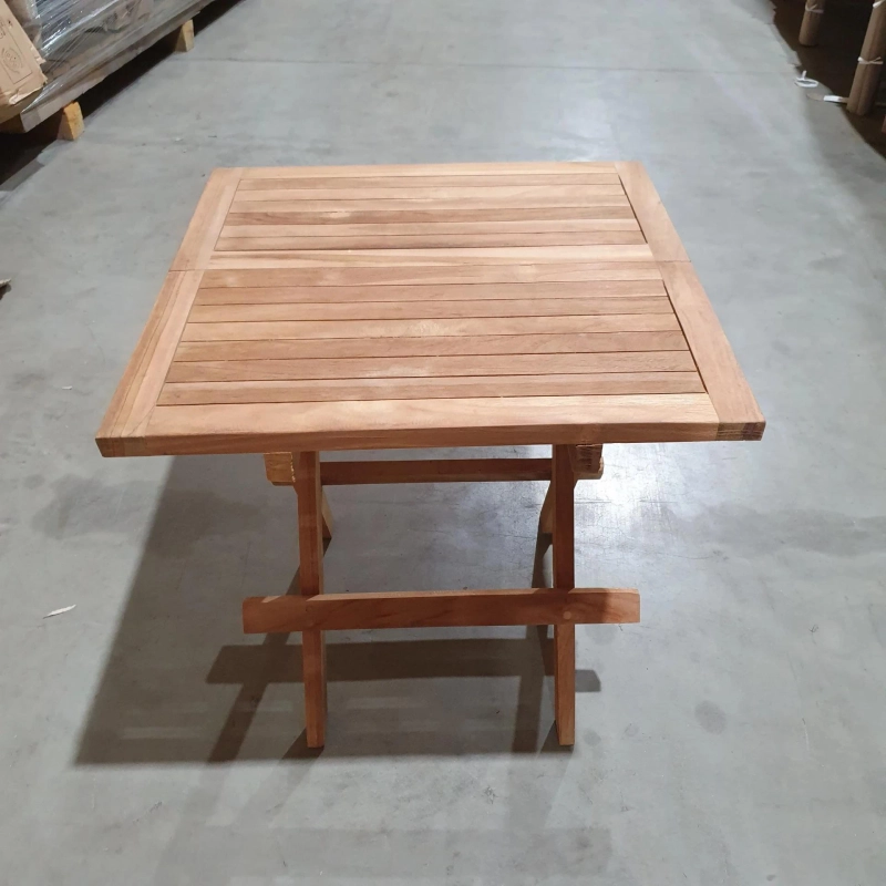 Foldable Small Picnic Table Ideas for Balconies and Patios