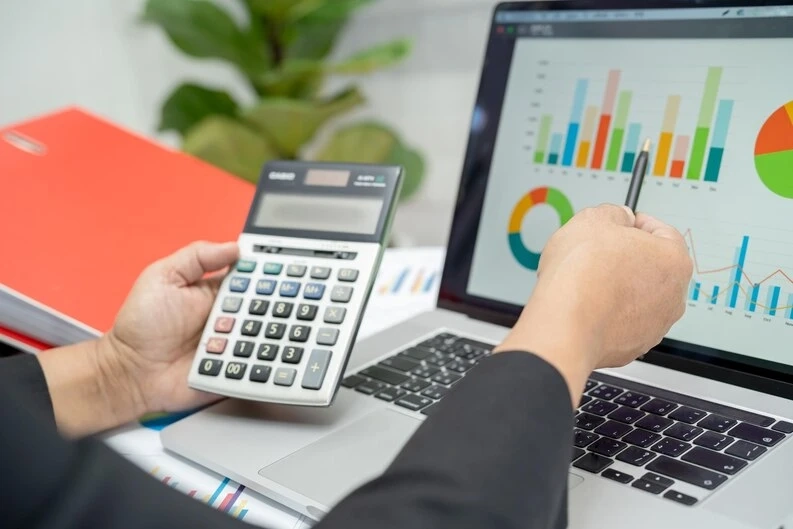 Empowering Businesses in Dubai: Accounting and Bookkeeping Services by Al Nasheet LLC