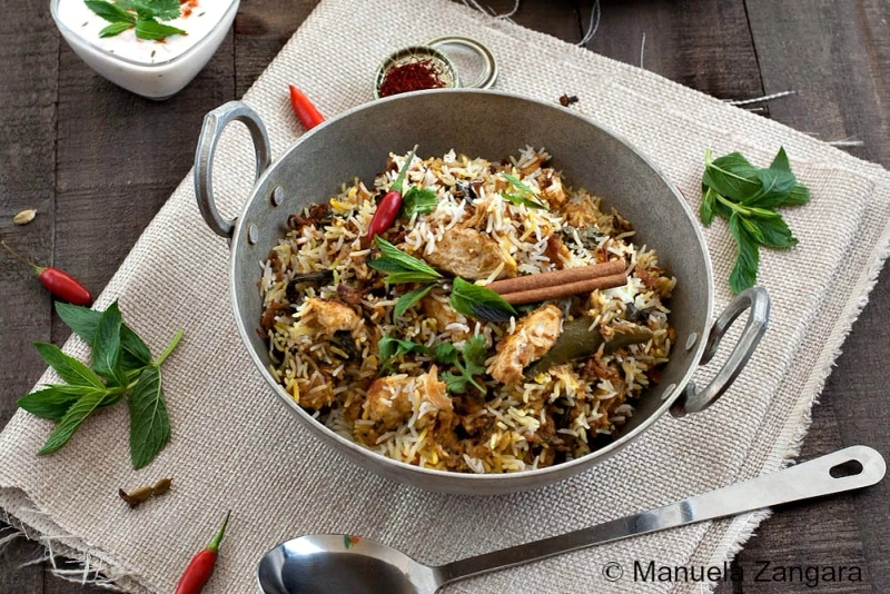 How to Get the Perfect Mughal Flavor in Your Chicken Biryani