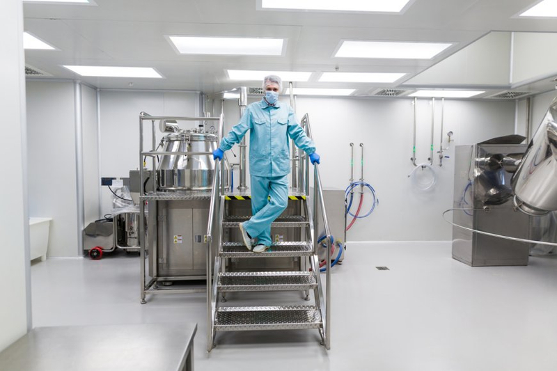 Epoxy Resin Flooring vs. Traditional Industrial Flooring Solutions: A Comparative Analysis