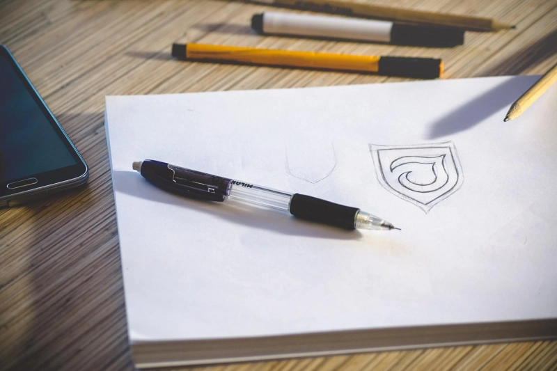 5 Professional Logo Design Tips for Beginners