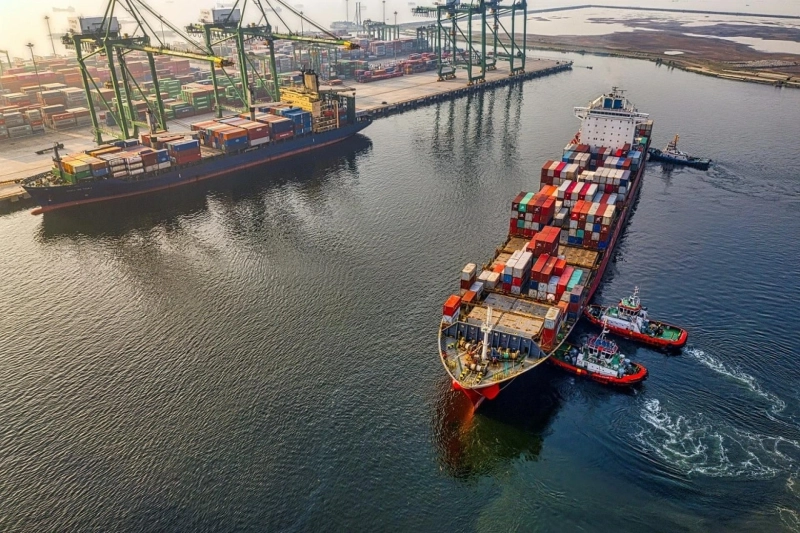 Want Some Help and Information on International Cargo Services?