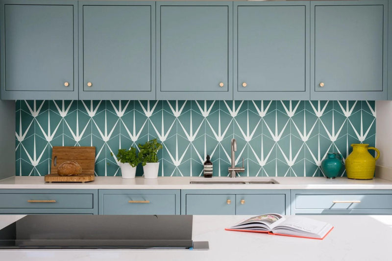 Choosing the Right Kitchen Backsplash Tiles