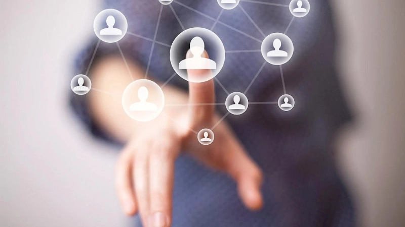 What Is Influencer Marketing: How To Develop Your Strategy?