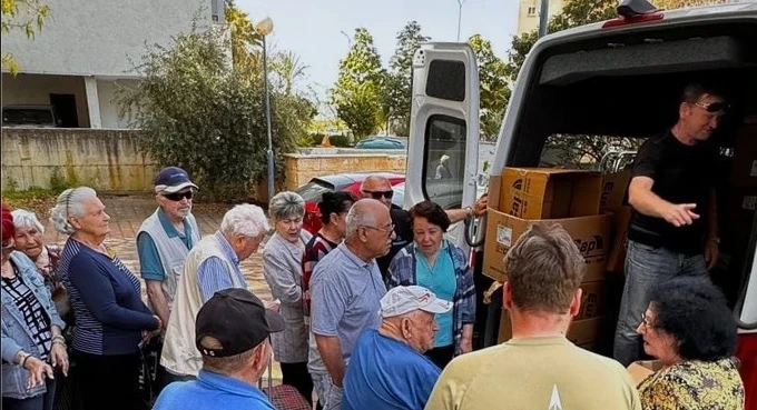 How Small Acts of Charity Create Big Social Impact?