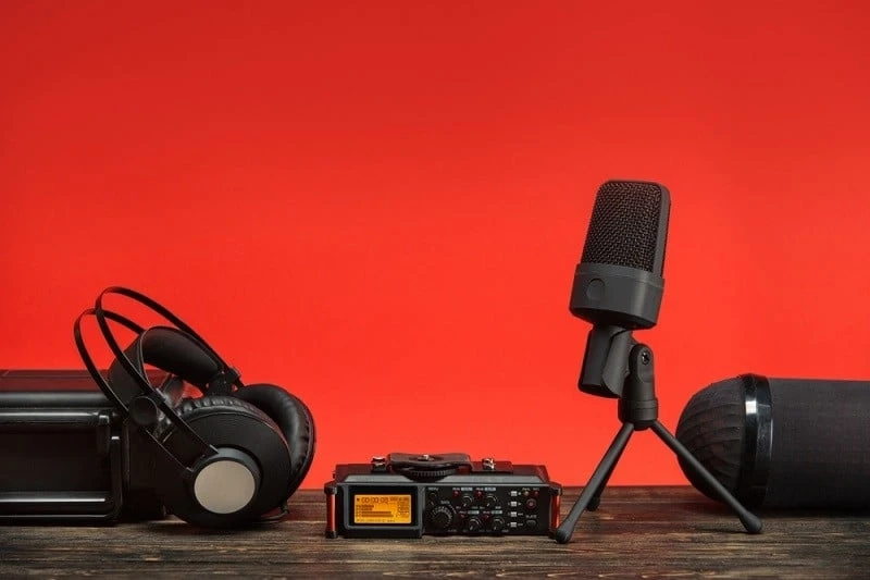 6 Tips For Hiring The Perfect Audio Hire Company