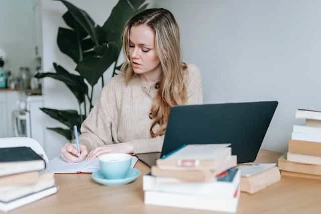 Top 7 Reasons You Should Outsource Technical Writing
