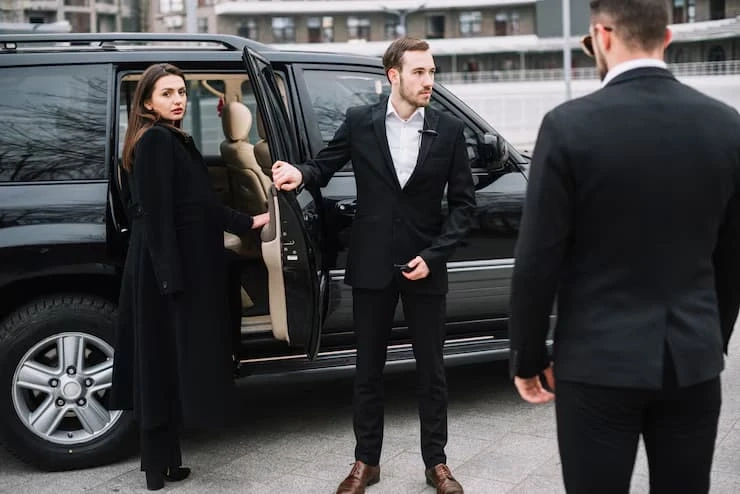 Executive Transportation vs. Ride-Sharing: Which Is Better for Professionals