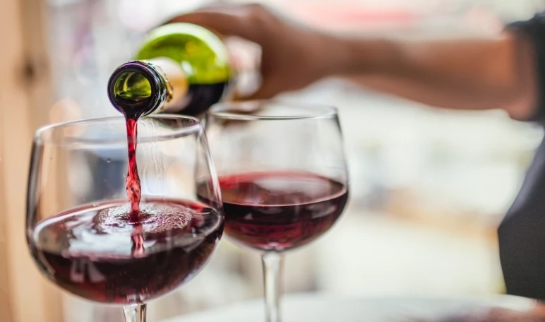 How To Enjoy Best Non-Alcoholic Red Wine