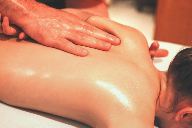 Oil Body Massage Service in Jaipur