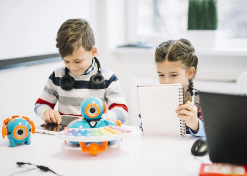 While Your Kid’s Gaming on Roblox, This One’s Learning to Build AI