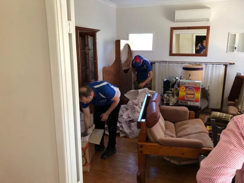 How to save money while you're on the move?
