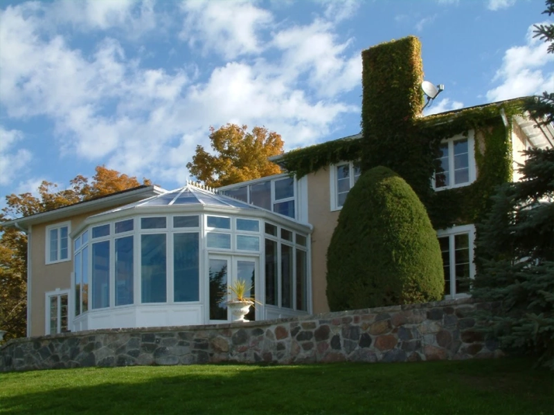 Sunroom Repair: How to Repair a Damaged Screen
