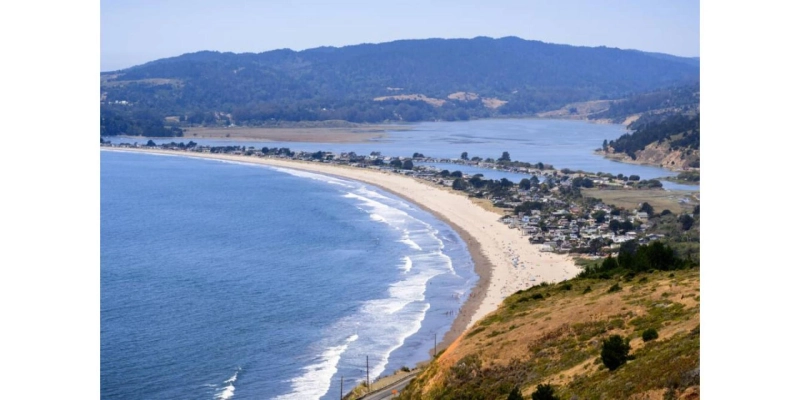 Stinson Beach: All You Need To Know About It