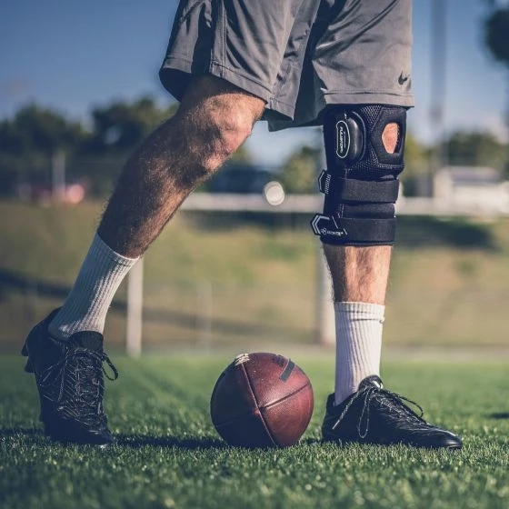 Should You Use a Sports Brace or Compression Sleeve? What to Know