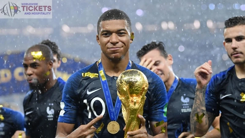 Qatar World Cup: Social media wants to grab racism but players must also take action