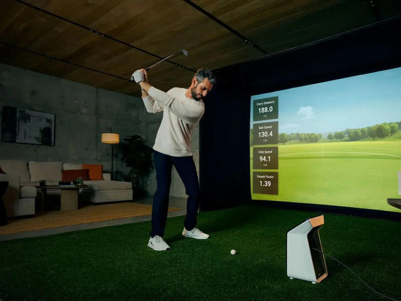 Top Benefits of Installing a Golf Enclosure at Home