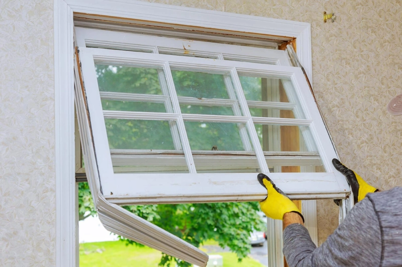 Signs You Need A Window Glass Repairing Service