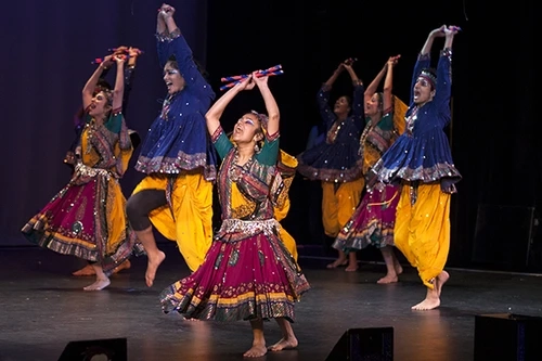 Dancing in Style: A Guide to Choosing the Perfect Dance Costume