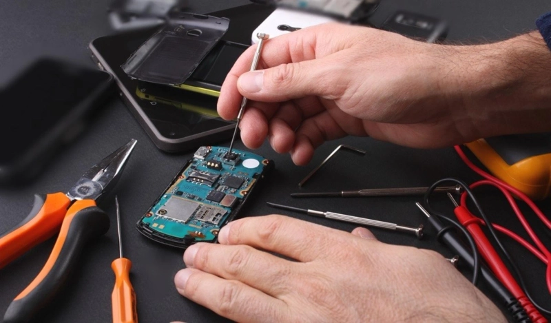 Find Out The Expert Technicians For Cell Phone Repair Near Me