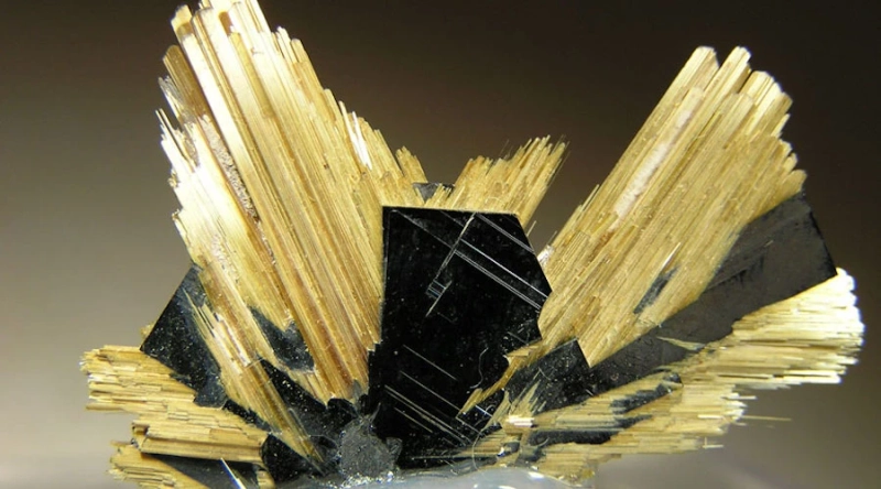 A Mineral Made Of Titanium Dioxide Is Rutile
