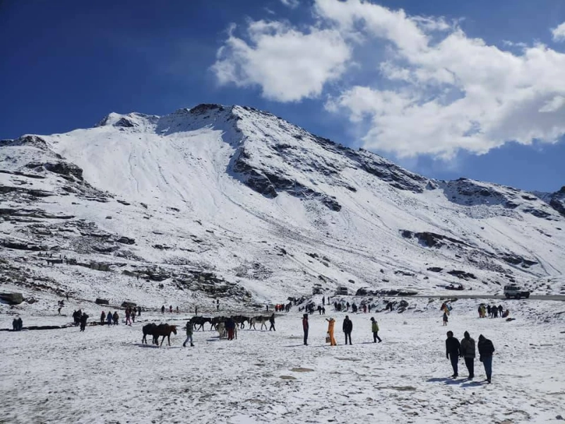 Manali Rohtang Pass Tour Package: A Perfect Himalayan Getaway
