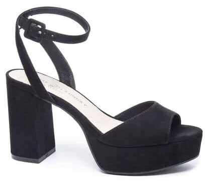 Sandal Wedges vs. Platform Heels: When to Wear Each One