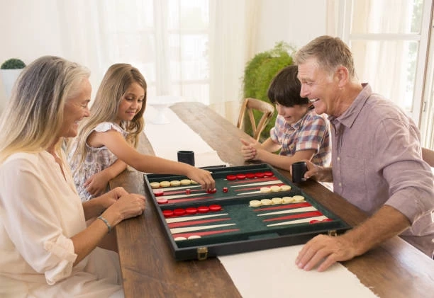 9 Activities that Promote Social Engagement in Seniors