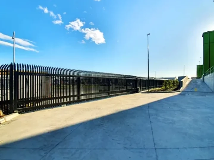 Integrating a Data Centre Fence with Controlled Gate Systems