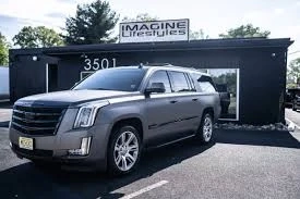 The Luxurious and Convenient Limo Service in Calgary