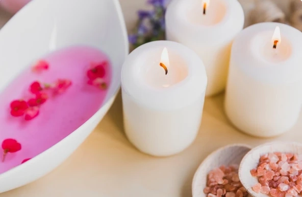 Why Scented Candles and Wax Melts Are the Ultimate Mood Lifters