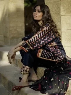 Discover Misha Lakhani’s Luxe Pakistani Fashion in Dubai