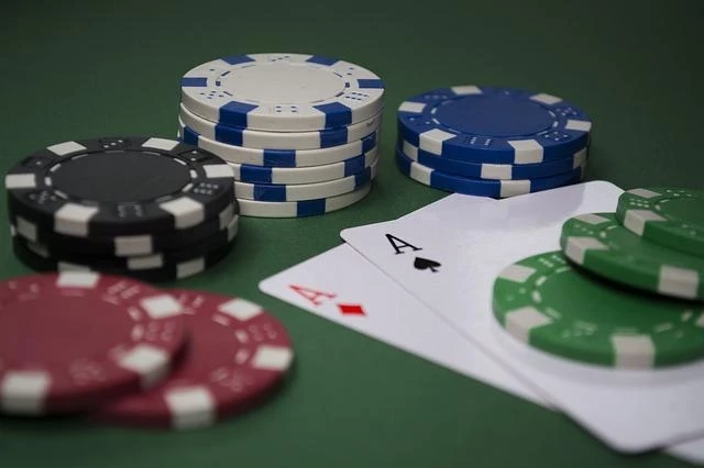 GAMBLING WITH BITCOINS IS LEGAL?