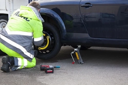 The Complete Guide to Car Maintenance and How You Can Start Doing It Yourself
