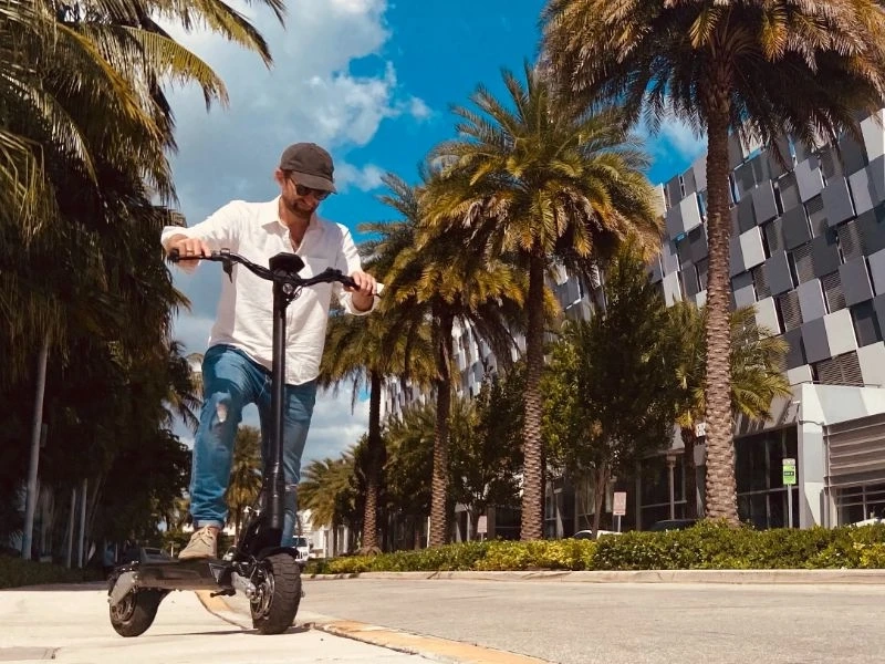 Mastering Speed: How to Choose a 40 mph Electric Scooter