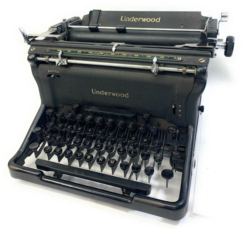Vintage Underwood Typewriter