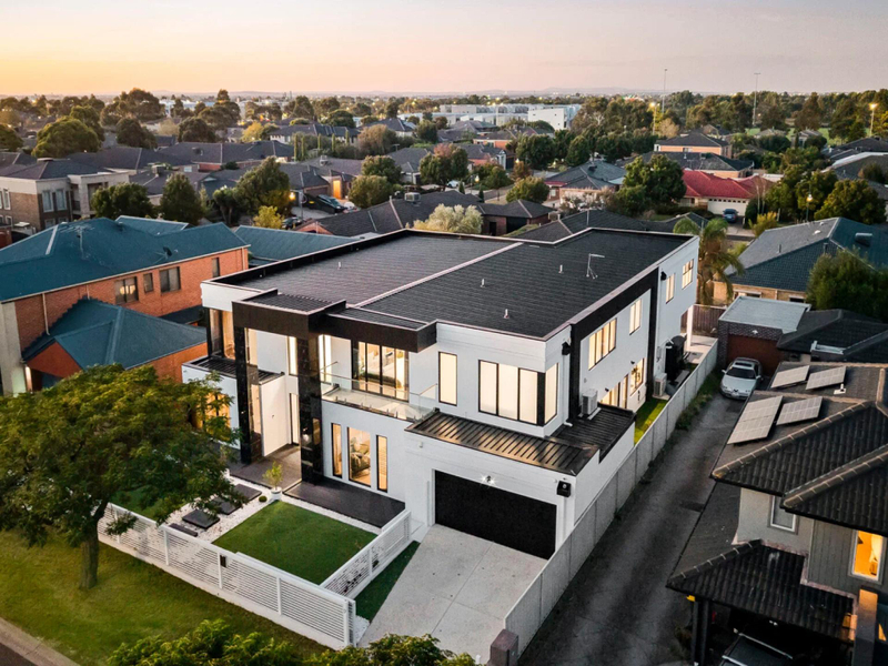 Real Estate Videographer Melbourne: Why Video Is Now Essential for Property Marketing