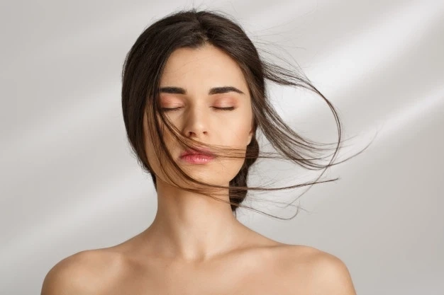 Know the Benefits of Tea Tree Oil For Hair Growth