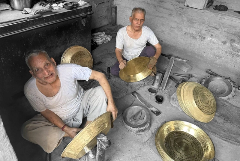 7 Ayurvedic Benefits of Cooking in Brass Utensils