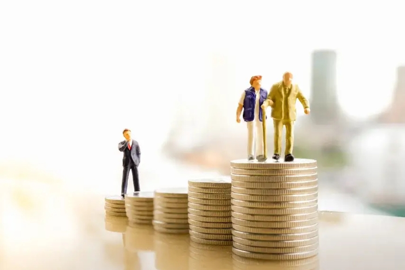 Creating a Retirement Budget: Managing Expenses and Living Comfortably