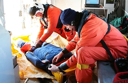 Role of teamwork and communication in pre-hospital emergency situations