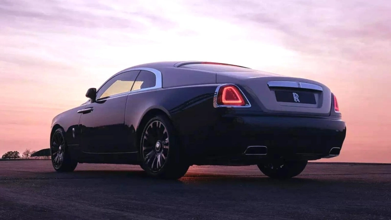 Experience Class and Comfort with Melbourne Silver Service Taxis